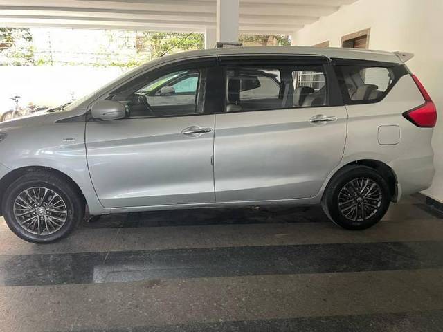 https://images10.gaadi.com/usedcar_image/4468176/original/processed_2cef7e20-f102-4004-8e6f-aa8be167bdc4.jpg?imwidth=6402