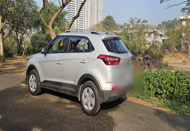 https://images10.gaadi.com/usedcar_image/4468319/original/ffcac33b-c5c9-4ae1-936d-66257fb92a3f.?imwidth=6402