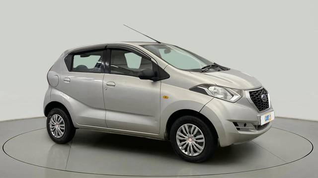 https://images10.gaadi.com/usedcar_image/4468580/original/f76b45f877eb3bad798c89d54fde41eb.jpg?imwidth=6400