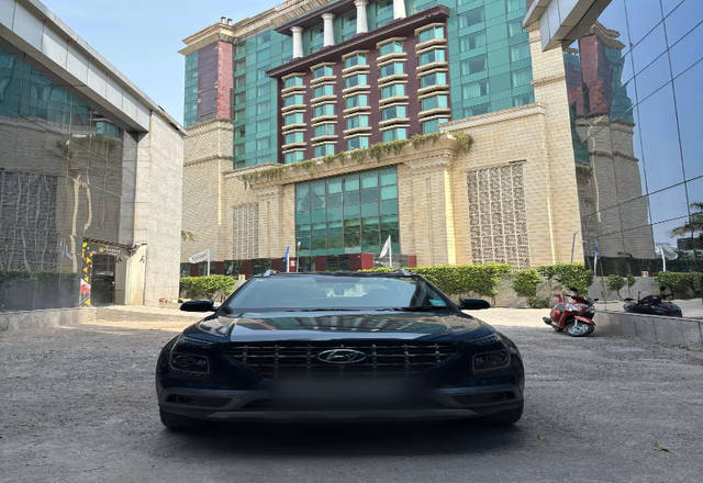 https://images10.gaadi.com/usedcar_image/4468967/original/c3f31541-5850-4750-8171-53c4183a1523.?imwidth=6400
