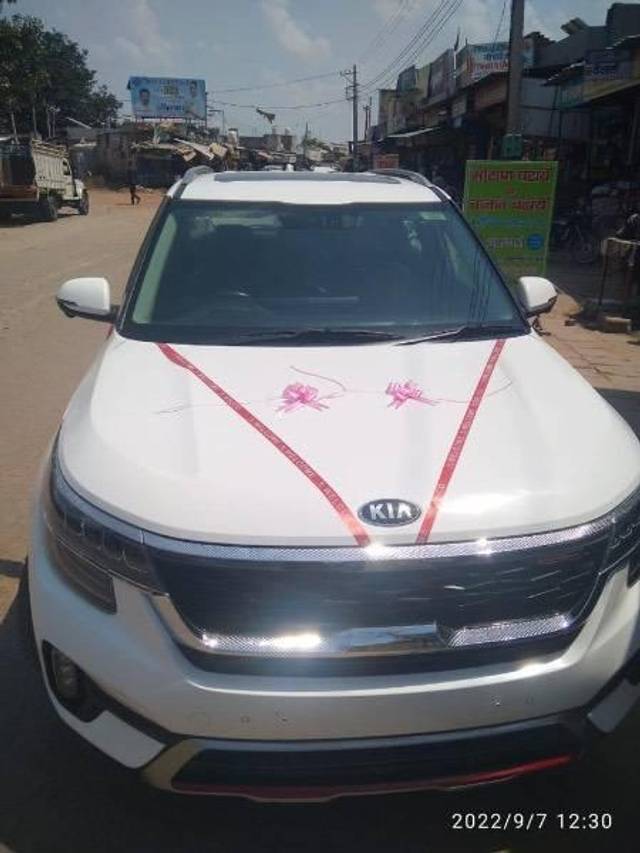 https://images10.gaadi.com/usedcar_image/4469438/original/processed_7eb64396-481a-4d94-baa0-8cbdf0169dd6.jpeg?imwidth=6402