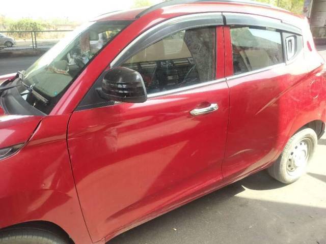 https://images10.gaadi.com/usedcar_image/4469861/original/processed_35c5a229-25a3-429e-a9cc-f6f1cd9ac7b4.jpg?imwidth=6400