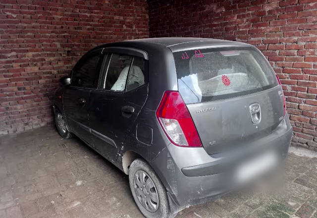 https://images10.gaadi.com/usedcar_image/4470059/original/dc1bb060-5084-4344-a265-0c759911b94f.?imwidth=6401