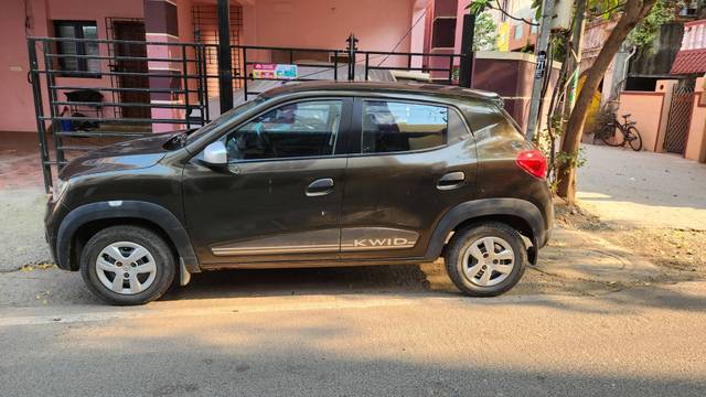 https://images10.gaadi.com/usedcar_image/4470115/original/processed_79711179-7382-4719-a80b-1e3e78542c4e.jpg?imwidth=6401