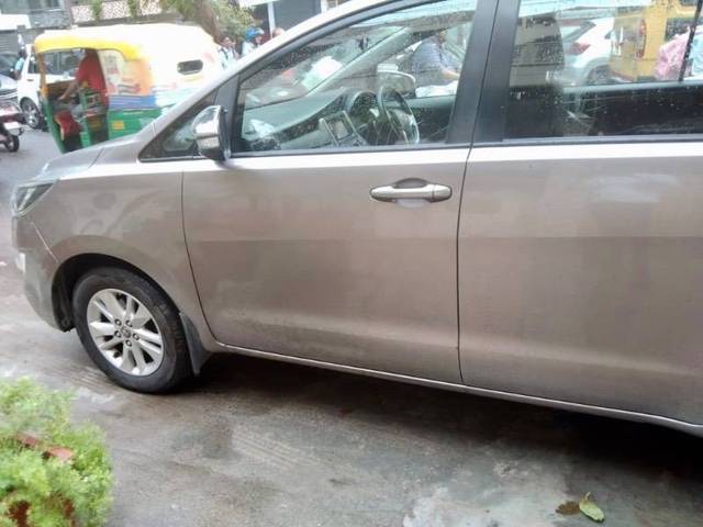 https://images10.gaadi.com/usedcar_image/4470195/original/f4b30ab69467cc06337c92996f6d7090.jpeg?imwidth=6402