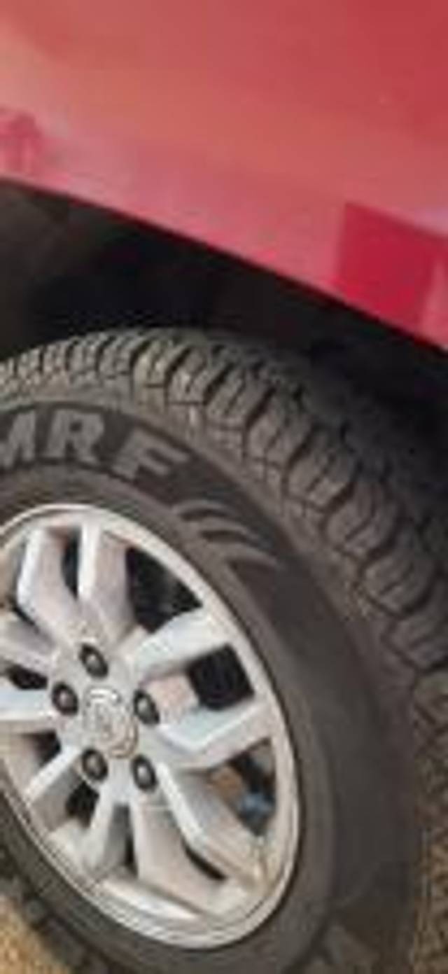 https://images10.gaadi.com/usedcar_image/4470703/original/ddf35dac3ffe4319138006e648aae80f.jpg?imwidth=6402