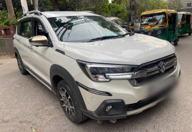 https://images10.gaadi.com/usedcar_image/4470818/original/ec60e1a2-0437-4b6c-bb1b-ca423b366d84.?imwidth=6400