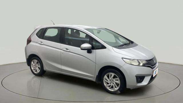 https://images10.gaadi.com/usedcar_image/4471053/original/ccdccee2cbccd09d6e7442ca0f5ad969.jpg?imwidth=6400