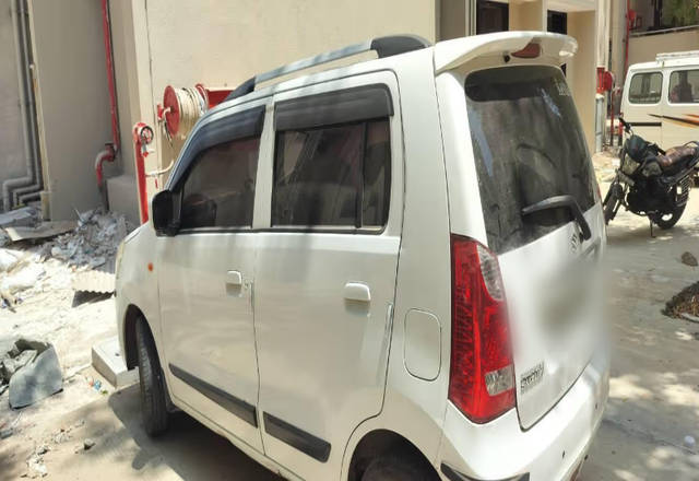 https://images10.gaadi.com/usedcar_image/4471126/original/749b8d6a-fca2-47ba-b46e-aeae72153ec7.?imwidth=6402
