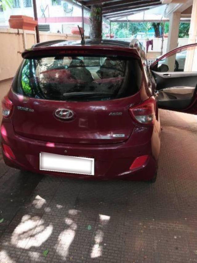 https://images10.gaadi.com/usedcar_image/4471325/original/processed_processed_ad3b4355-0d15-45ca-bc5b-fa3424ddc68c.jpg?imwidth=6400
