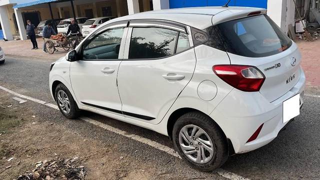 https://images10.gaadi.com/usedcar_image/4471352/original/processed_78da6fe0-01be-4004-936a-a89fefa40bdf.jpeg?imwidth=6400