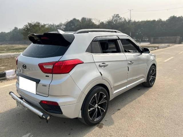 https://images10.gaadi.com/usedcar_image/4471523/original/processed_a85c7fbf-f6df-4bd7-b29a-c026a0496b92.jpeg?imwidth=6402