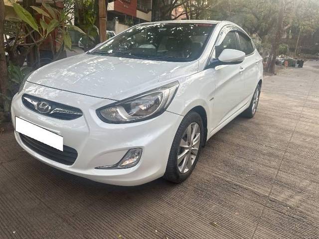 https://images10.gaadi.com/usedcar_image/4471659/original/processed_99ca30b7-ed98-4505-90e3-48ba6a162c1c.jpg?imwidth=6401