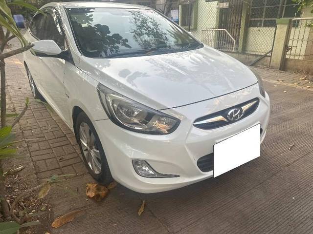 https://images10.gaadi.com/usedcar_image/4471659/original/processed_c2e9edc9-e641-4687-be0c-45fc03928cba.jpg?imwidth=6400