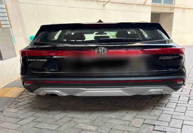 https://images10.gaadi.com/usedcar_image/4471666/original/5742fb17-8fd8-41b0-8ee4-c88e51b88b69.?imwidth=6401