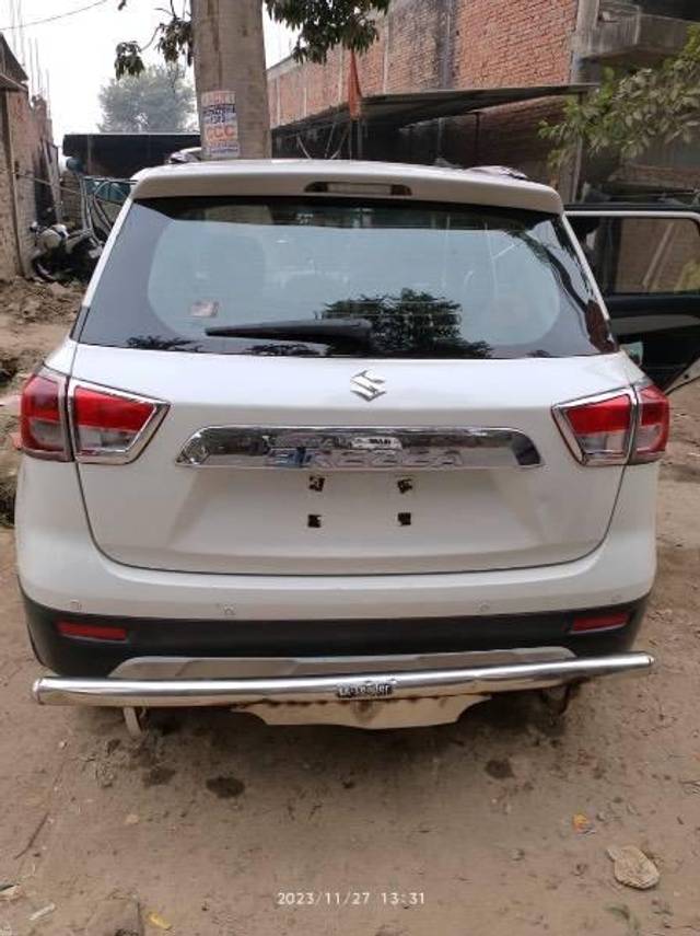 https://images10.gaadi.com/usedcar_image/4472134/original/processed_7cfff5ae-1a72-46bc-bbc3-fa3e4d0f23e5.jpeg?imwidth=6402