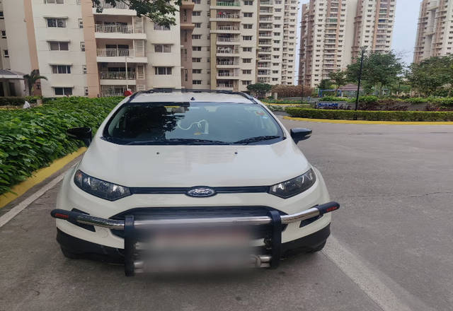 https://images10.gaadi.com/usedcar_image/4472372/original/d87e8091-718b-4be3-a959-aa68ee8ba842.?imwidth=6400