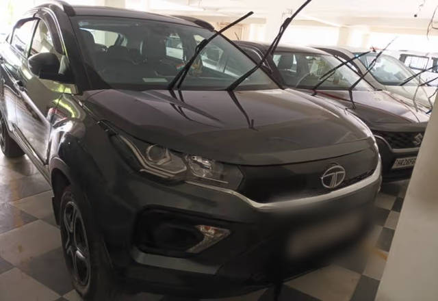 https://images10.gaadi.com/usedcar_image/4472392/original/5cadc518-5539-48c9-b8d5-cdc496617d7b.?imwidth=6400