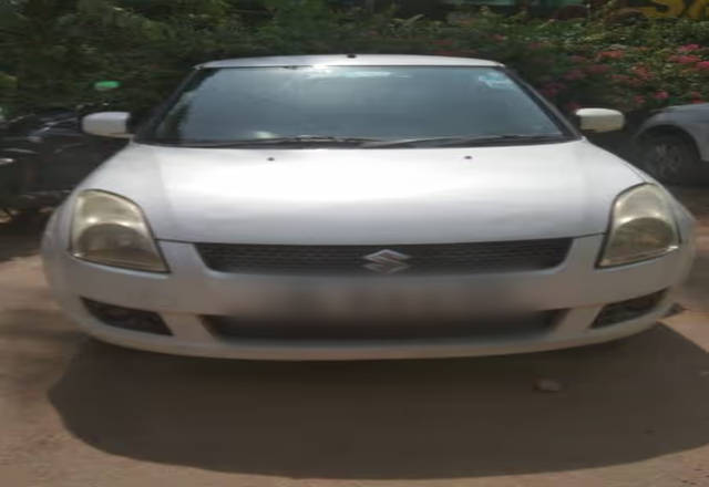 https://images10.gaadi.com/usedcar_image/4472429/original/34876554-4c74-4c51-abf5-2c938d149be1.?imwidth=6400