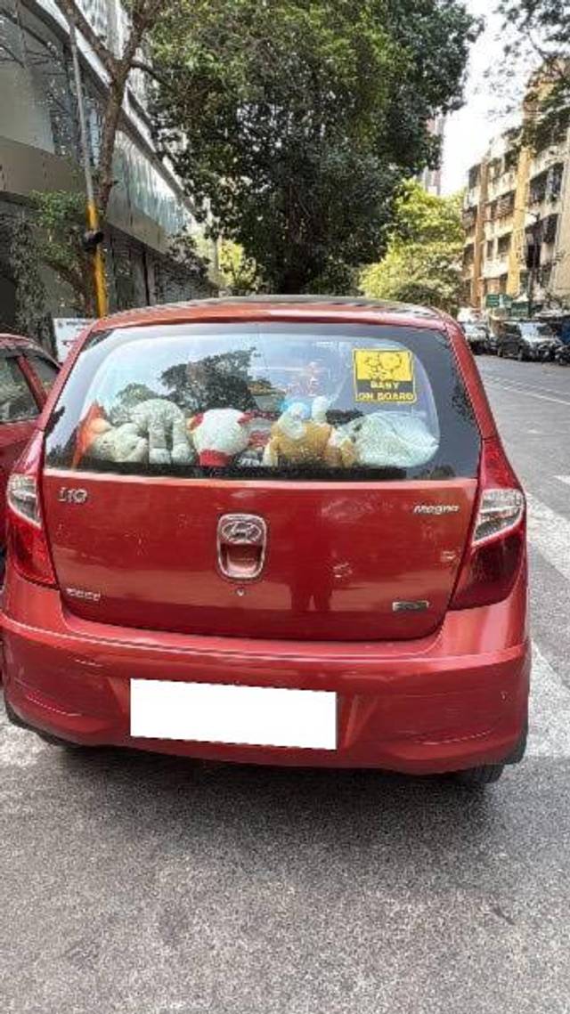 https://images10.gaadi.com/usedcar_image/4472790/original/processed_f516211f-2f3b-4f20-b328-a163b4b7fb6f.jpeg?imwidth=6400