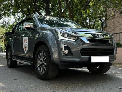 Isuzu V-Cross 4x4 Z BSVI