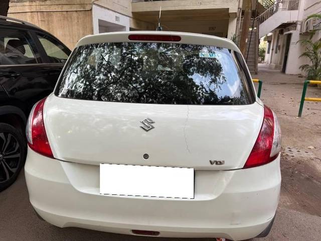 https://images10.gaadi.com/usedcar_image/4472976/original/processed_820da5db-5ed2-42ca-9f9b-848d562cc950.jpeg?imwidth=6402