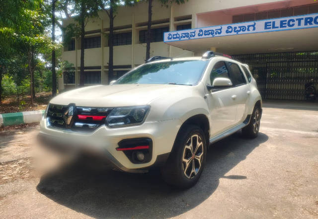 https://images10.gaadi.com/usedcar_image/4473034/original/f302bb21-acc7-41e7-a1f8-2971b71e42e7.?imwidth=6402