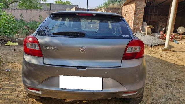 https://images10.gaadi.com/usedcar_image/4473391/original/processed_7b5e70f6-f90b-4414-90fa-fb28f571e4ed.jpg?imwidth=6401