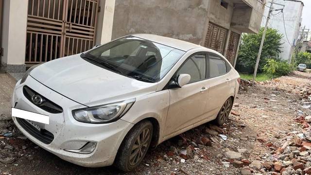 https://images10.gaadi.com/usedcar_image/4473551/original/processed_7f394333-ab0f-448d-ba79-c0ae2d48770a.jpeg?imwidth=6402