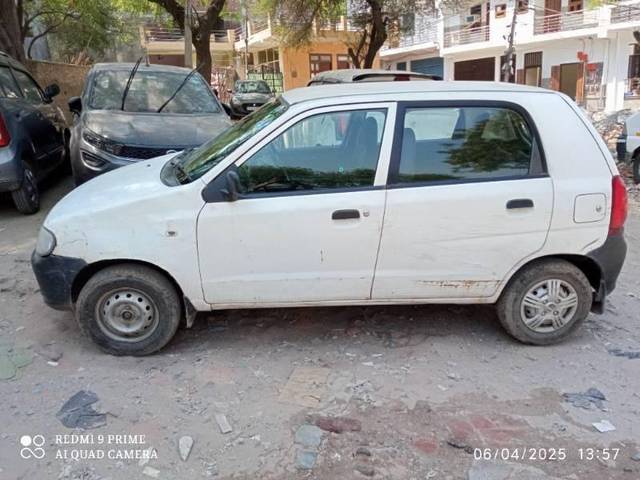https://images10.gaadi.com/usedcar_image/4473724/original/processed_c34f7a44-2569-41ab-8787-6c1537925090.jpg?imwidth=6402