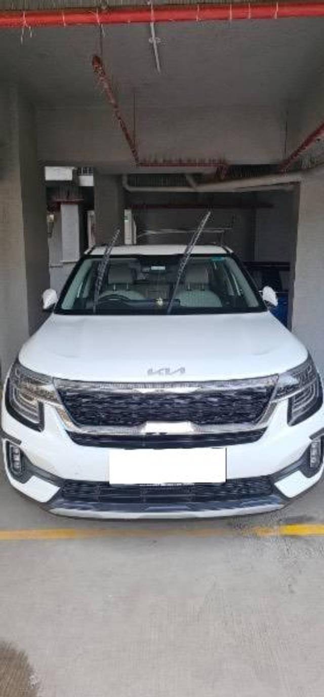 https://images10.gaadi.com/usedcar_image/4473763/original/processed_1d692ded-1dc2-4a3e-a765-e738c992a456.jpeg?imwidth=6400