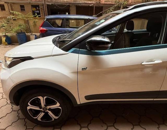 https://images10.gaadi.com/usedcar_image/4473813/original/processed_97abed35-2586-49de-b19a-416cb42ea8f7.jpeg?imwidth=6400