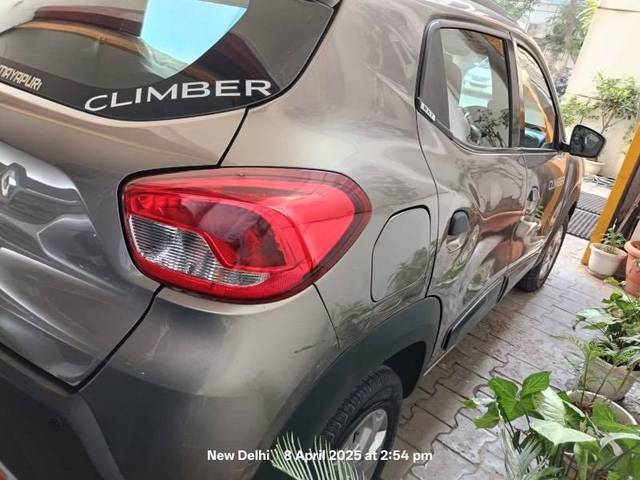 https://images10.gaadi.com/usedcar_image/4473884/original/processed_fff160d8-998e-49fa-b0a4-1e6df8c6af1d.jpeg?imwidth=6402