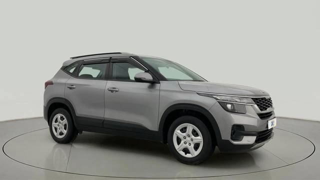 https://images10.gaadi.com/usedcar_image/4474104/original/210f575dde23cdddd1d43b2ee27cb926.jpg?imwidth=6400