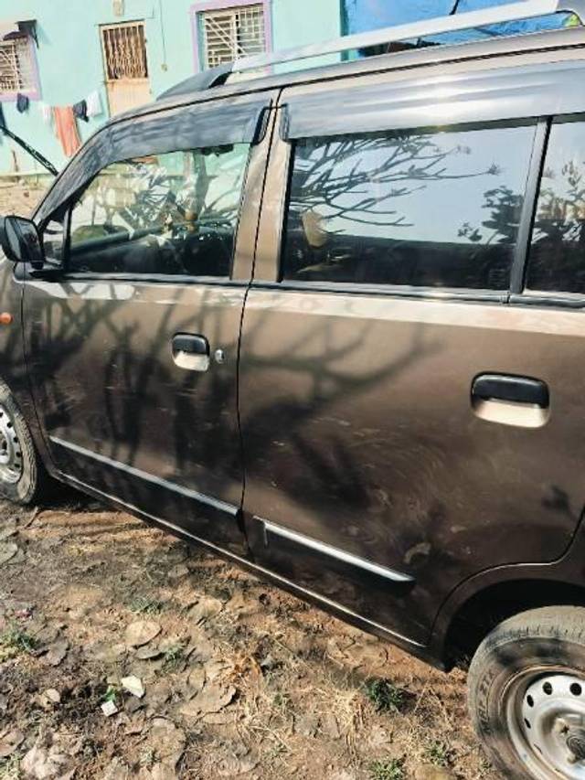https://images10.gaadi.com/usedcar_image/4474131/original/processed_c8443a46-c994-4453-8b43-d23f36fd8ff2.jpg?imwidth=6402