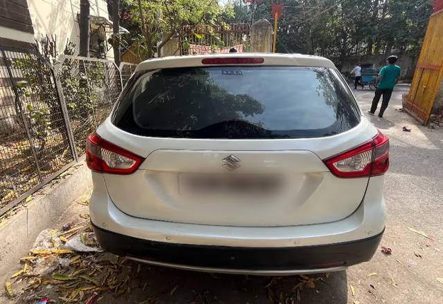 https://images10.gaadi.com/usedcar_image/4474306/original/45d1b62d-e125-45fb-9c0f-57e3206ee599.?imwidth=6401