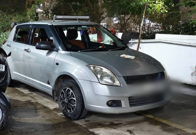 https://images10.gaadi.com/usedcar_image/4474324/original/65069e65-b0cb-496d-be10-b3fecb25a1e1.?imwidth=6401