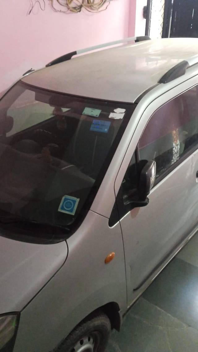 https://images10.gaadi.com/usedcar_image/4474354/original/processed_5bfab938-6deb-4bb4-a4c8-e5824185407a.jpg?imwidth=6402