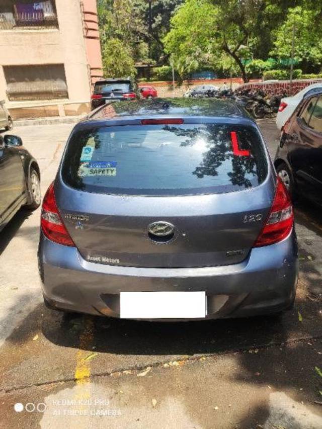 https://images10.gaadi.com/usedcar_image/4474424/original/processed_44146649-190c-4bf7-b5dd-5bbb46f6edec.jpg?imwidth=6400