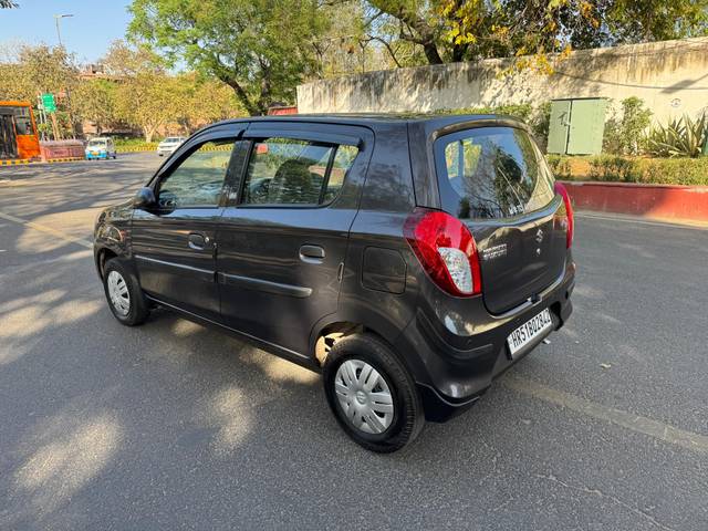 https://images10.gaadi.com/usedcar_image/4474541/original/8cd825f4be6cc40fd879ee8dd1e39db5.jpeg?imwidth=6402
