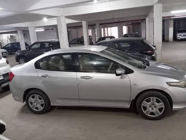 https://images10.gaadi.com/usedcar_image/4474550/original/processed_4554f44c-6e3b-4c24-a2e0-7476e04ff209.jpg?imwidth=6400