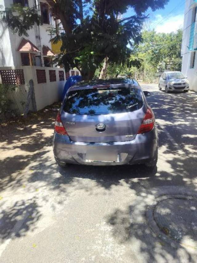 https://images10.gaadi.com/usedcar_image/4474789/original/processed_5f39aa33-328b-4138-abcf-e102e31d81ed.jpg?imwidth=6400