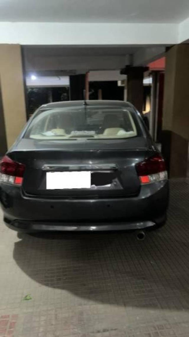 https://images10.gaadi.com/usedcar_image/4474866/original/processed_652d036a-fc6f-40bf-8c87-04cacd516e36.jpeg?imwidth=6401