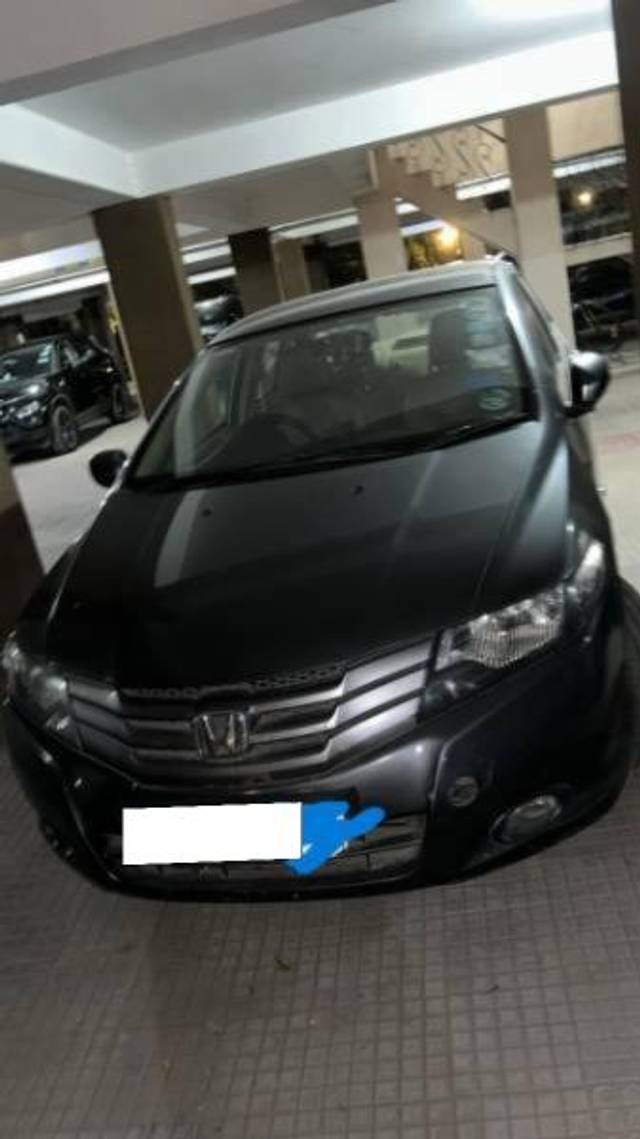 https://images10.gaadi.com/usedcar_image/4474866/original/processed_ac752e43-0952-4eb6-86dd-99a2b58668a0.jpeg?imwidth=6400