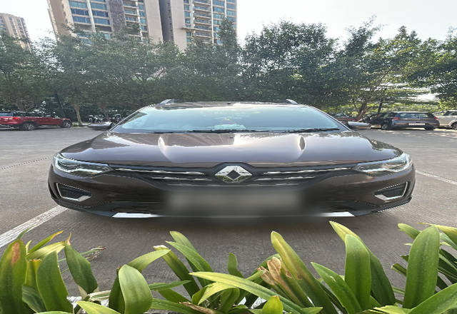 https://images10.gaadi.com/usedcar_image/4475234/original/77290268-98a0-484f-9c81-b09bc1bff185.?imwidth=6400