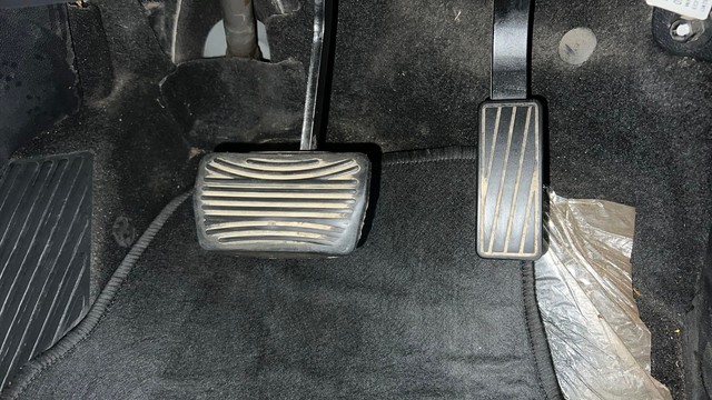 Second-hand 2021 Mahindra XUV700 AX7 6 Str Diesel for sale in Lucknow-14