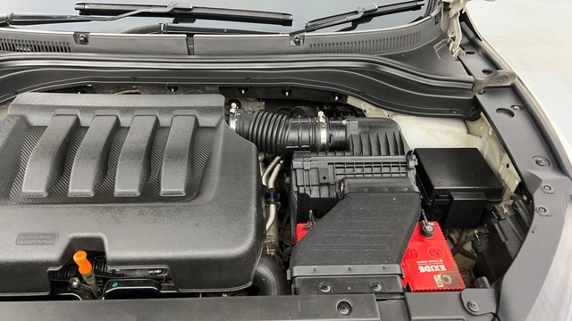 Second-hand 2021 Mahindra XUV700 AX7 6 Str Diesel for sale in Lucknow-38