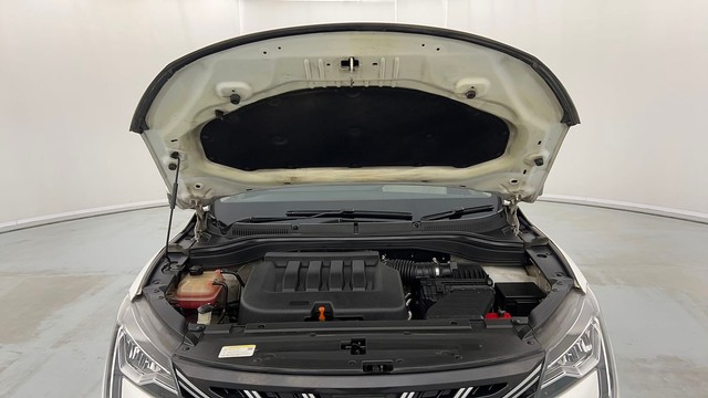 Second-hand 2021 Mahindra XUV700 AX7 6 Str Diesel for sale in Lucknow-8