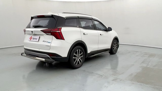 Second-hand 2021 Mahindra XUV700 AX7 6 Str Diesel for sale in Lucknow-3