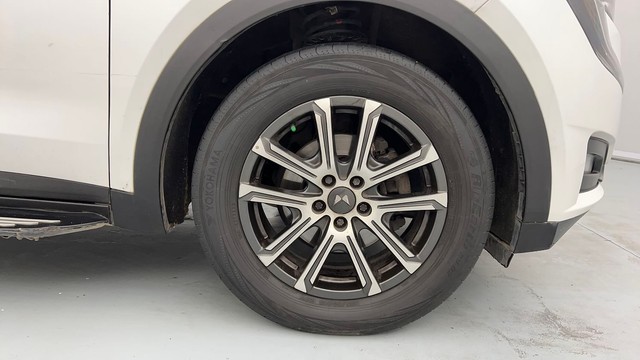 Second-hand 2021 Mahindra XUV700 AX7 6 Str Diesel for sale in Lucknow-17